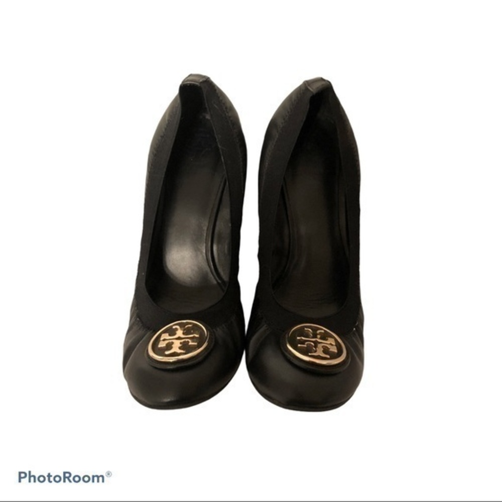 Tory Burch black leather gold tone logo shoes